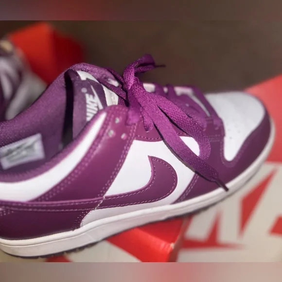 Nike Dunk Low GS UIGC BOX Included - Picture 4 of 14